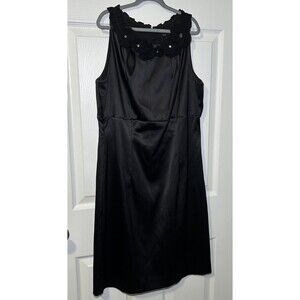 Just Taylor Women’s Sleeveless Flower Collar Black Sheath Dress Size 12 NWOT